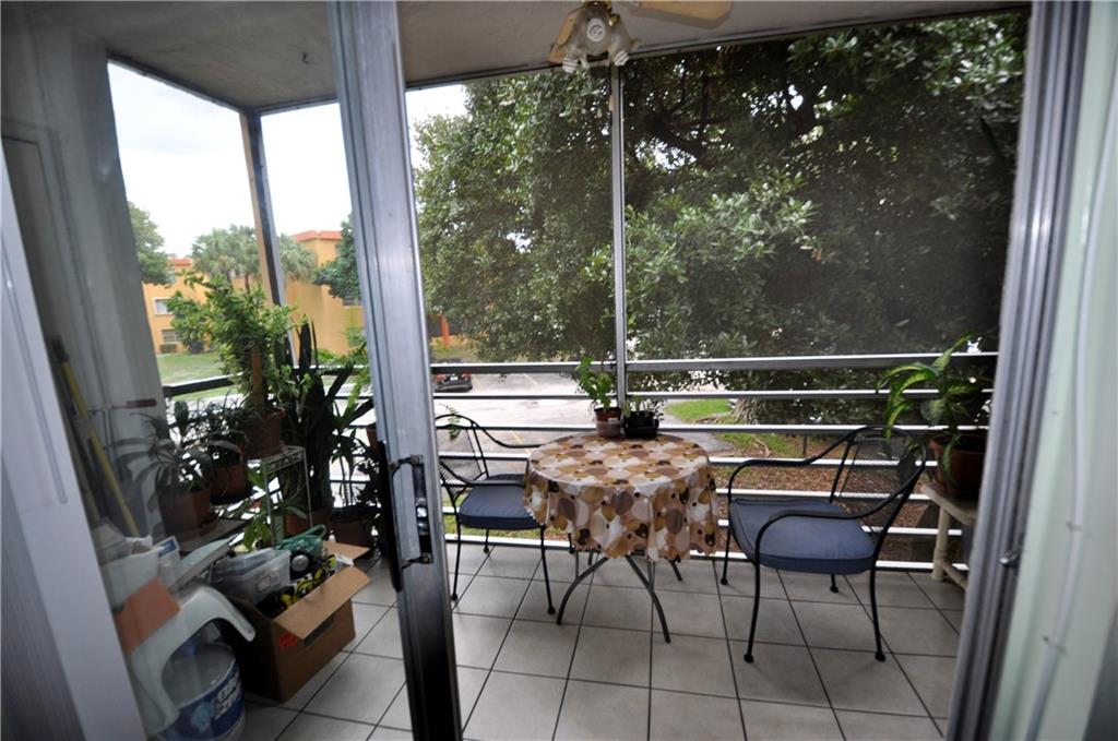 HERITAGE CIRCLE - Residential