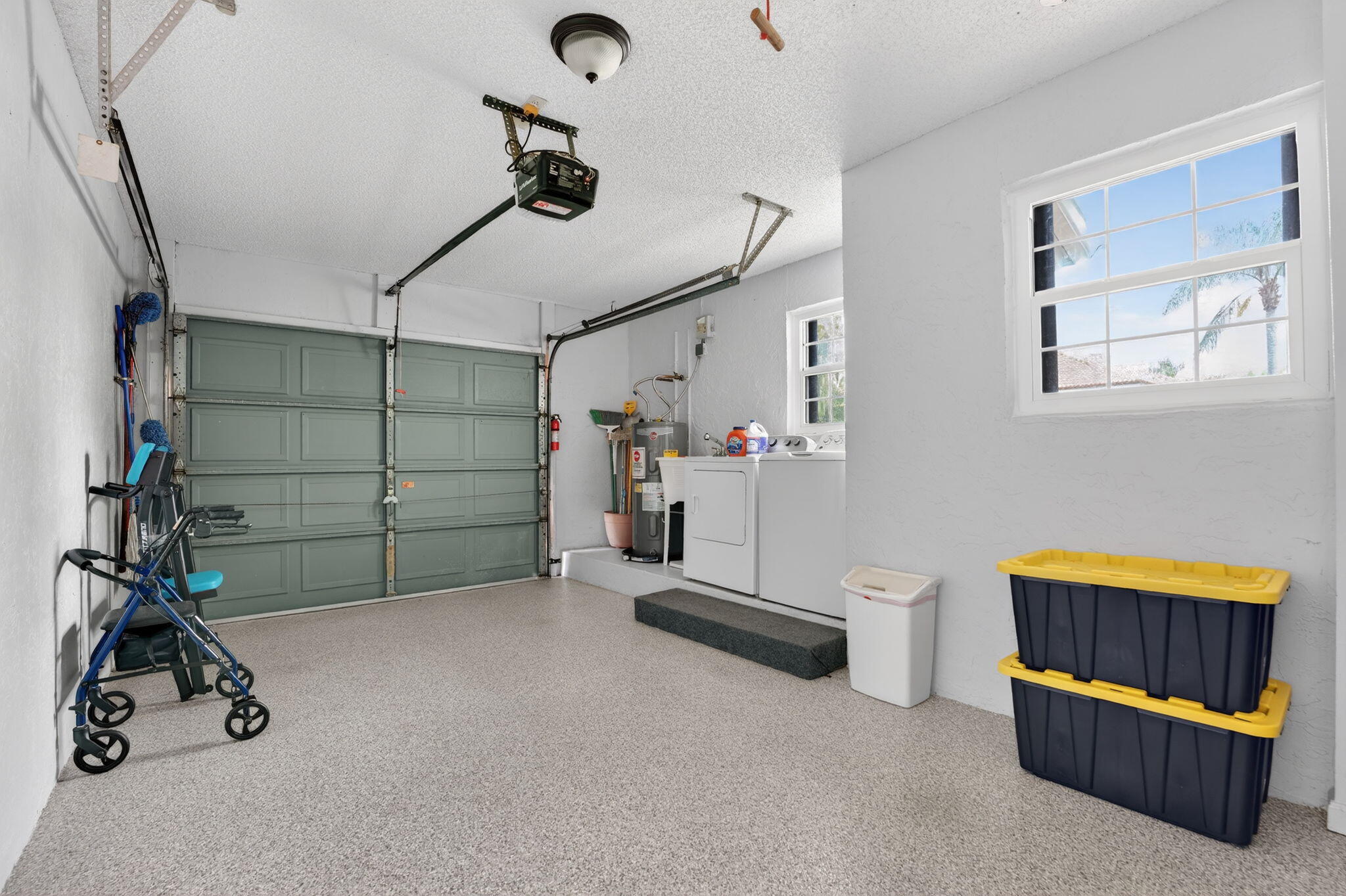 SUN VALLEY EAST CONDO - Residential