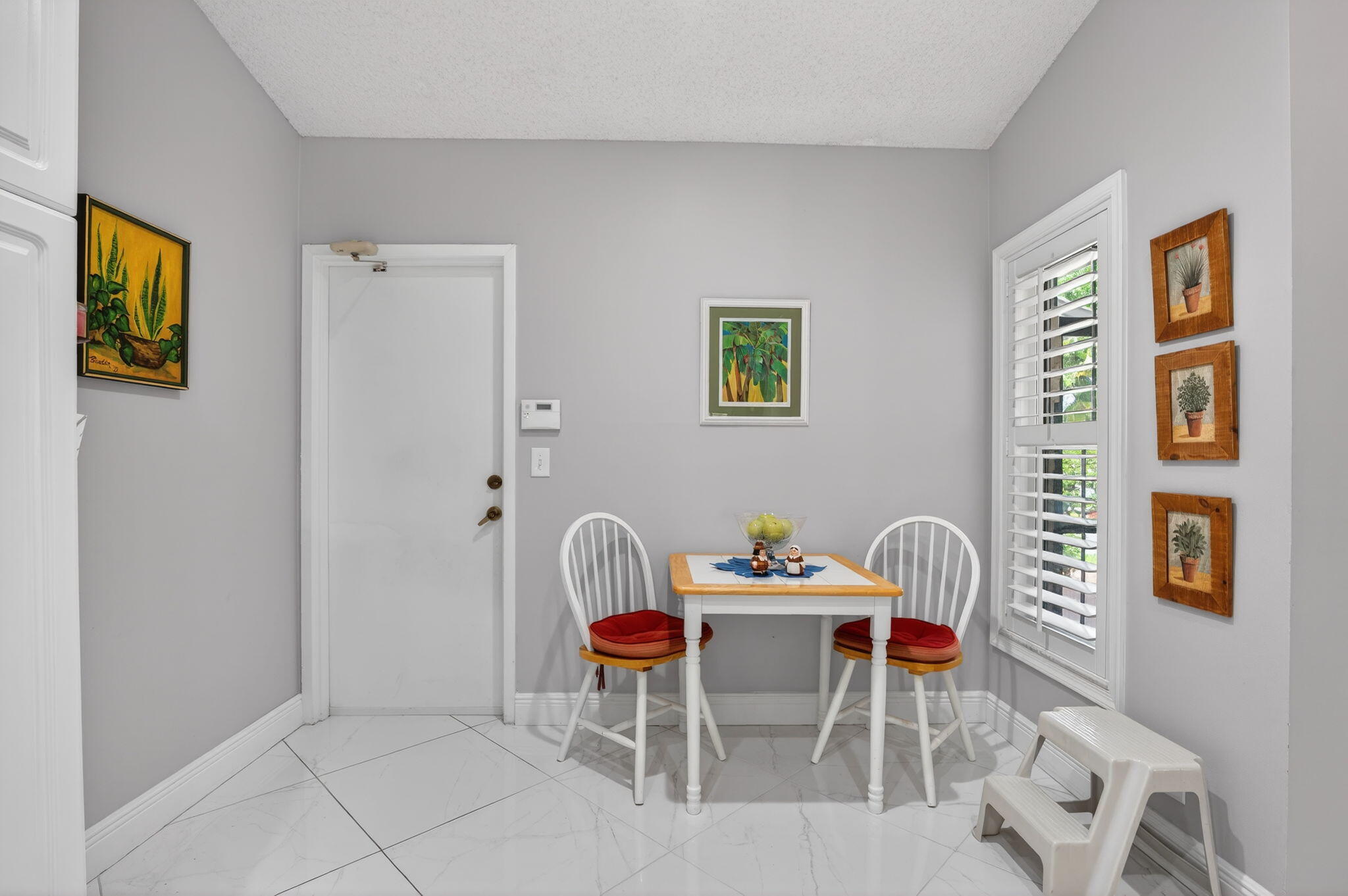 SUN VALLEY EAST CONDO - Residential