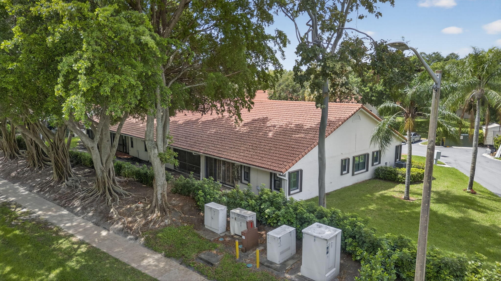 SUN VALLEY EAST CONDO - Residential