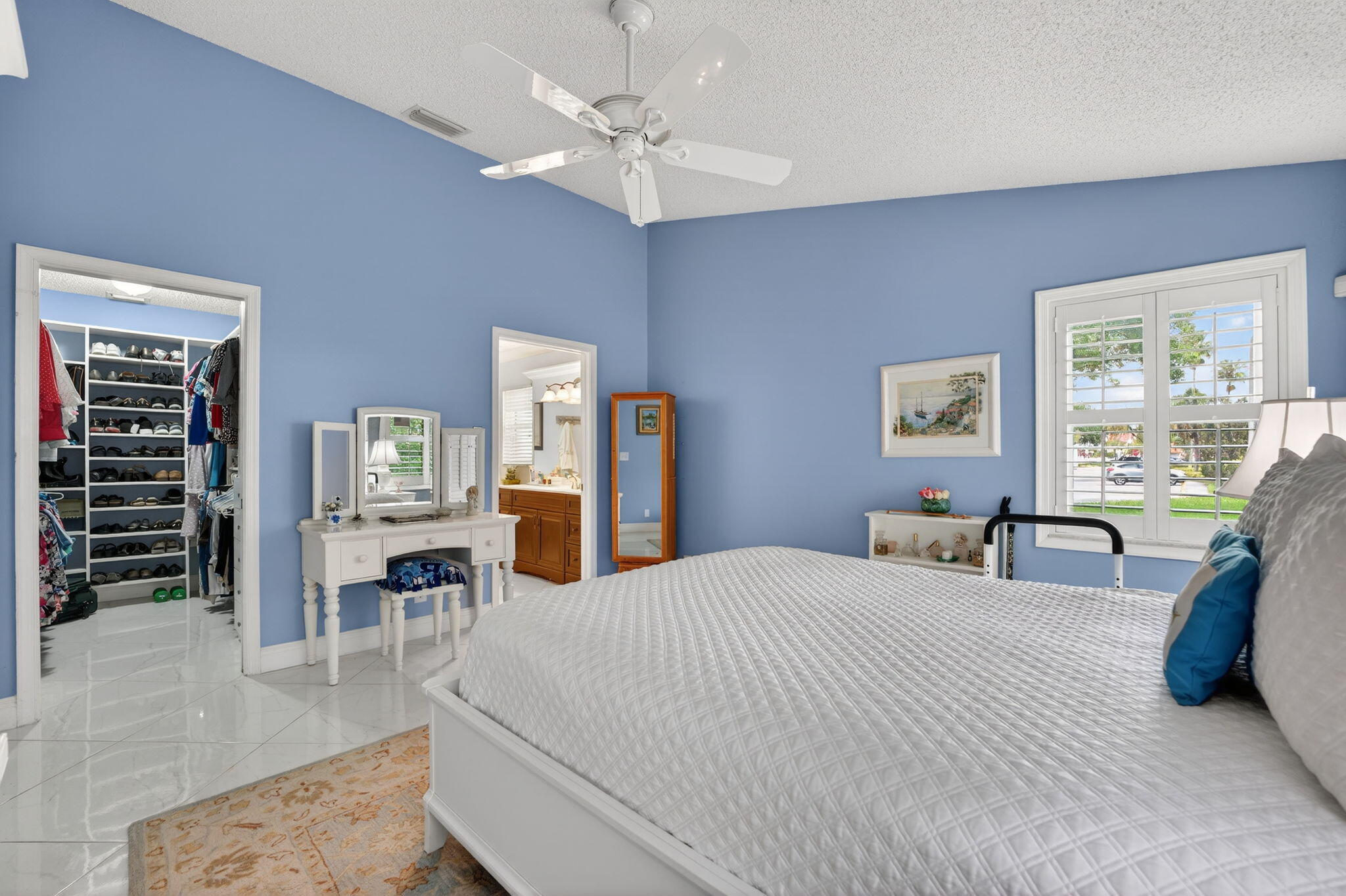 SUN VALLEY EAST CONDO - Residential