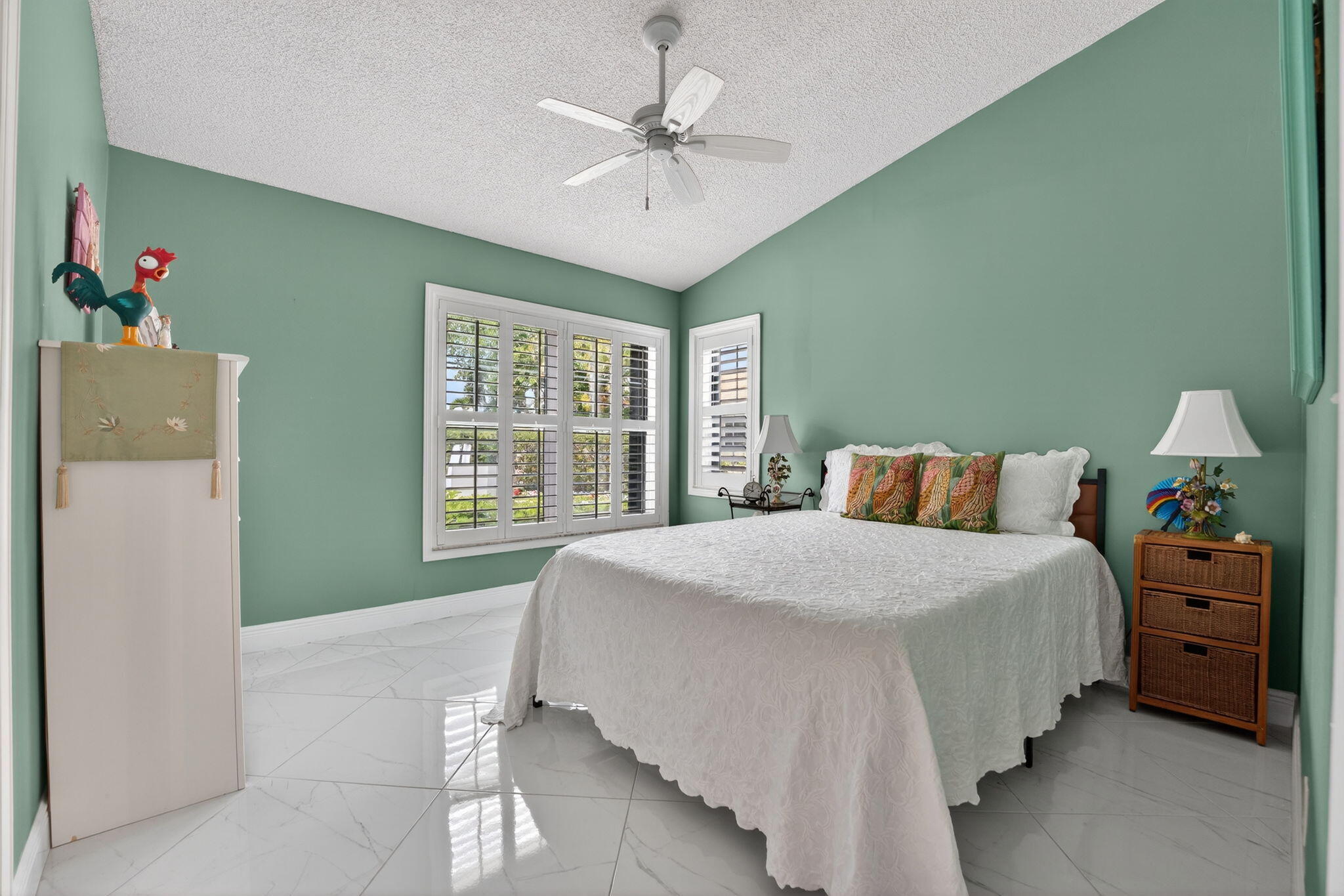 SUN VALLEY EAST CONDO - Residential