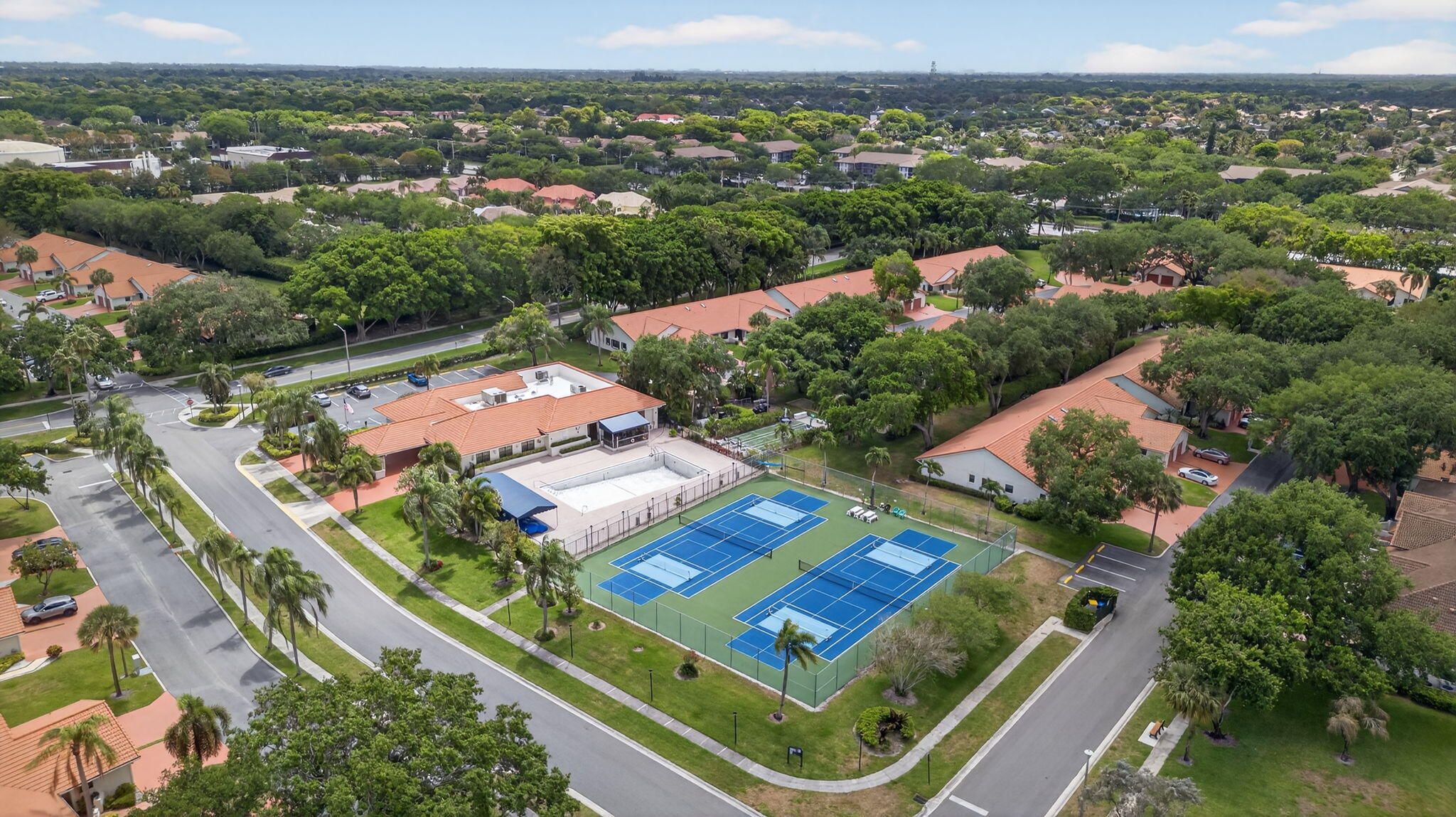 SUN VALLEY EAST CONDO - Residential