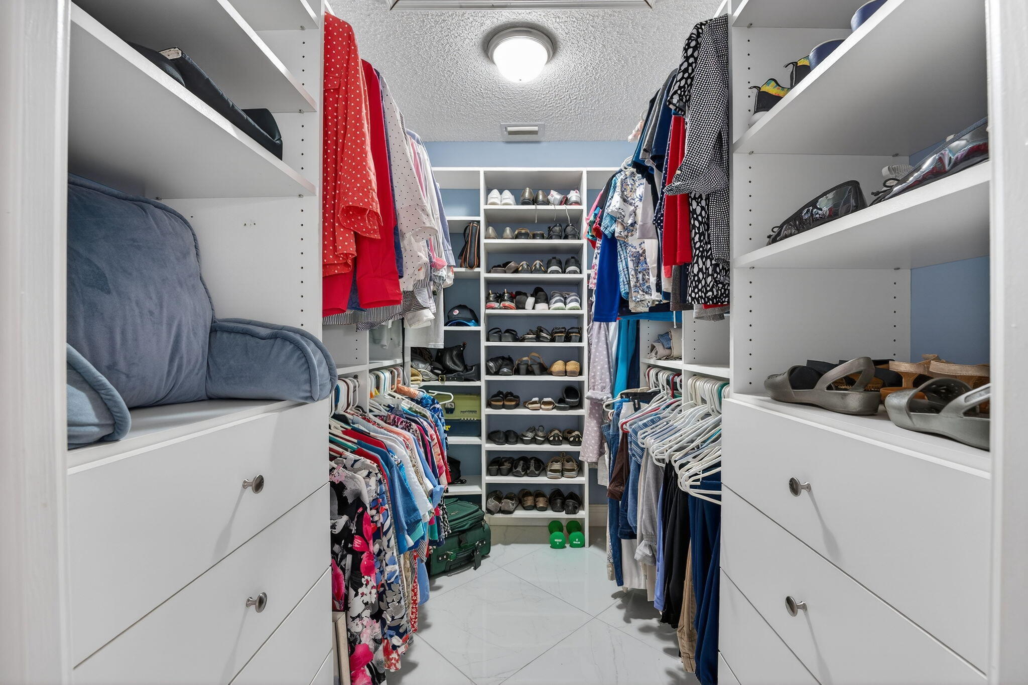 SUN VALLEY EAST CONDO - Residential