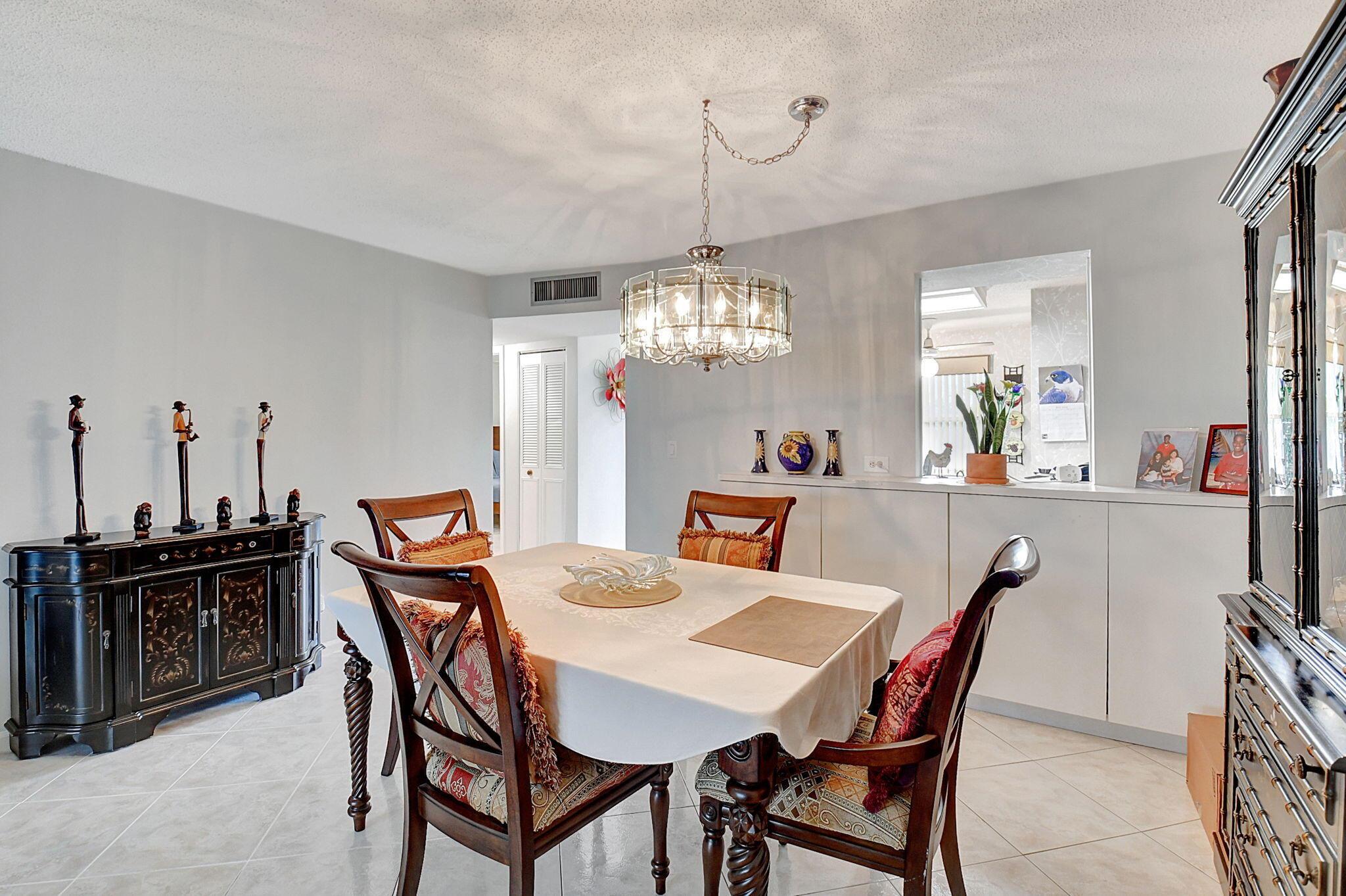 14773 Cumberland Drive 102 D, Delray Beach, FL, 33446/$145,000 1 14773 Cumberland Drive 102 D