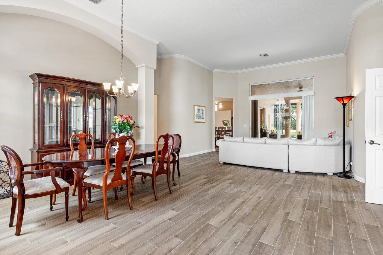 7165 Brunswick Circle