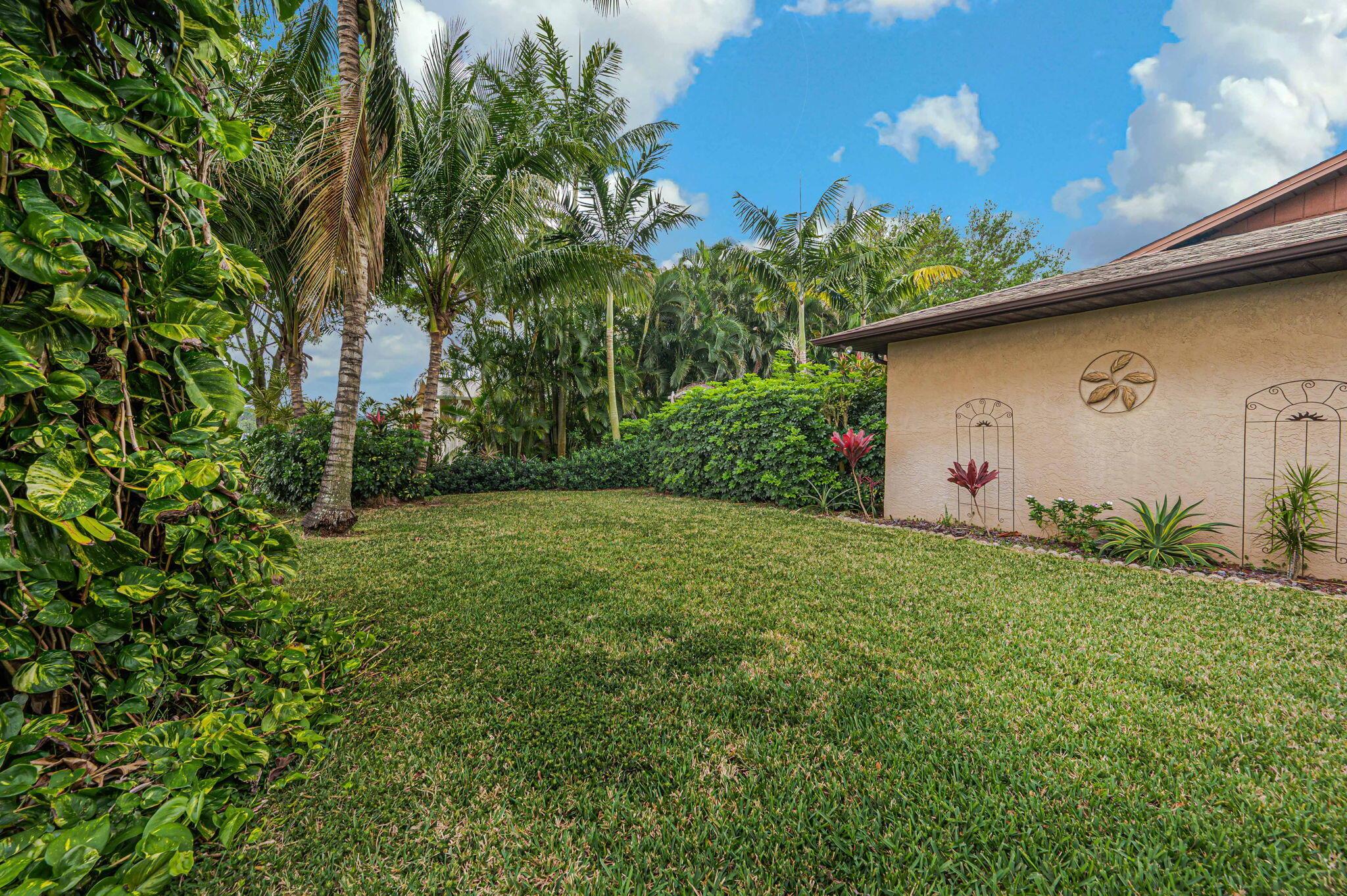 PORT ST LUCIE SECTION 8 - Residential