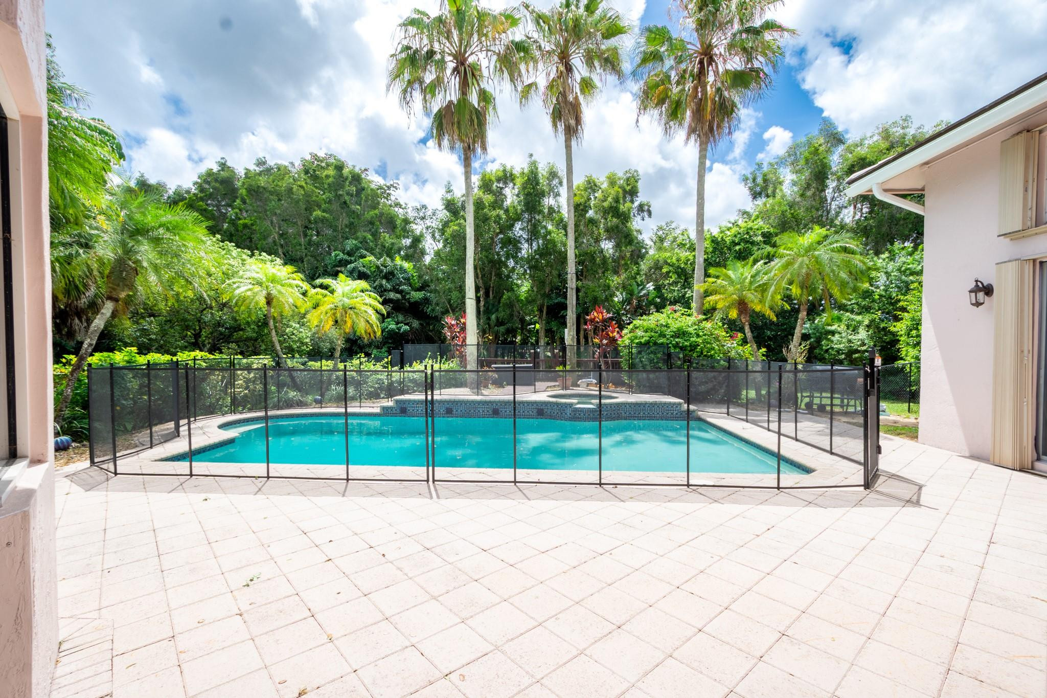 Fla Fruit Lands Co Sub 1 - Residential