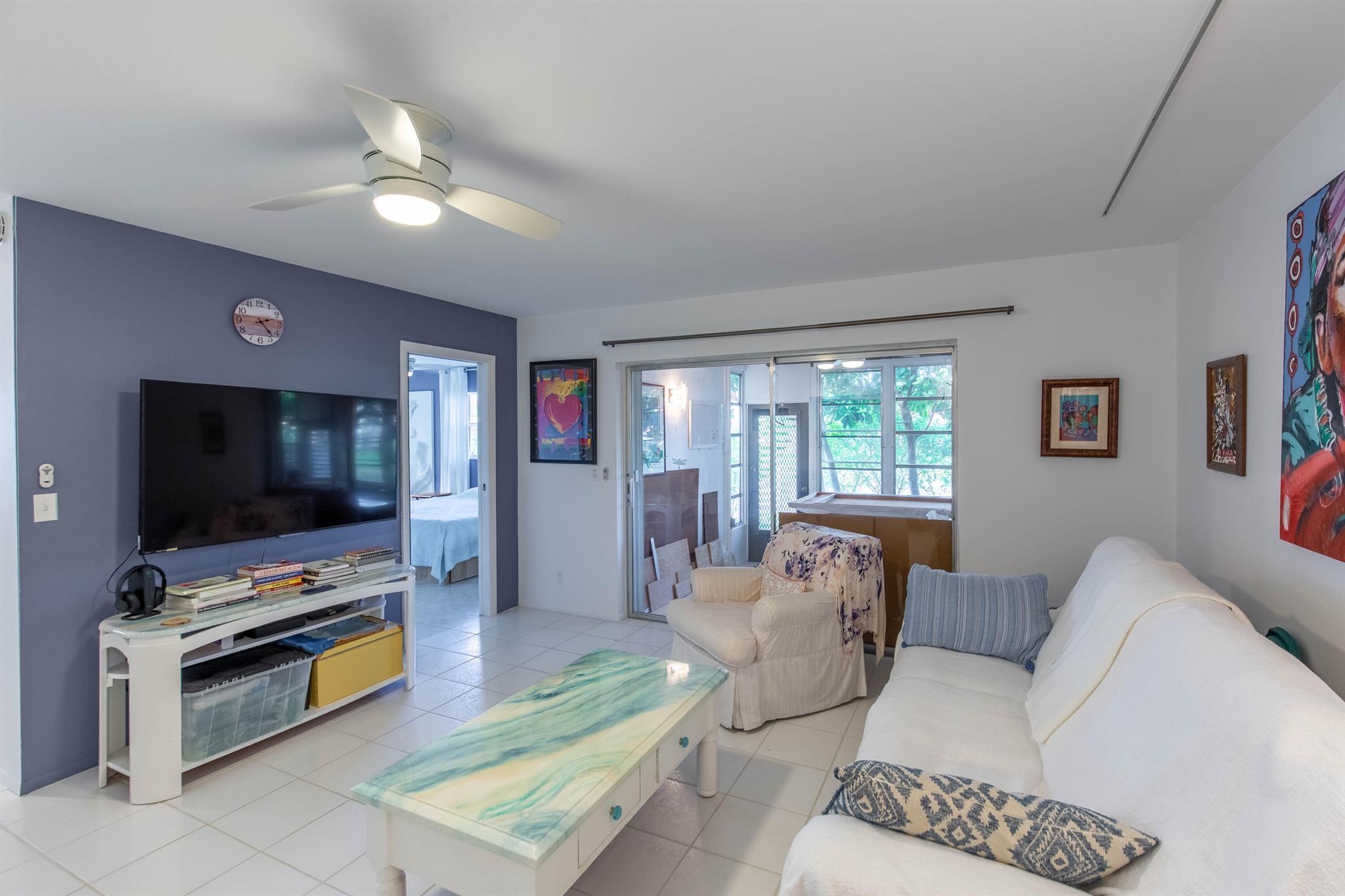 GOLDEN LAKES VILLAGE COND - Residential