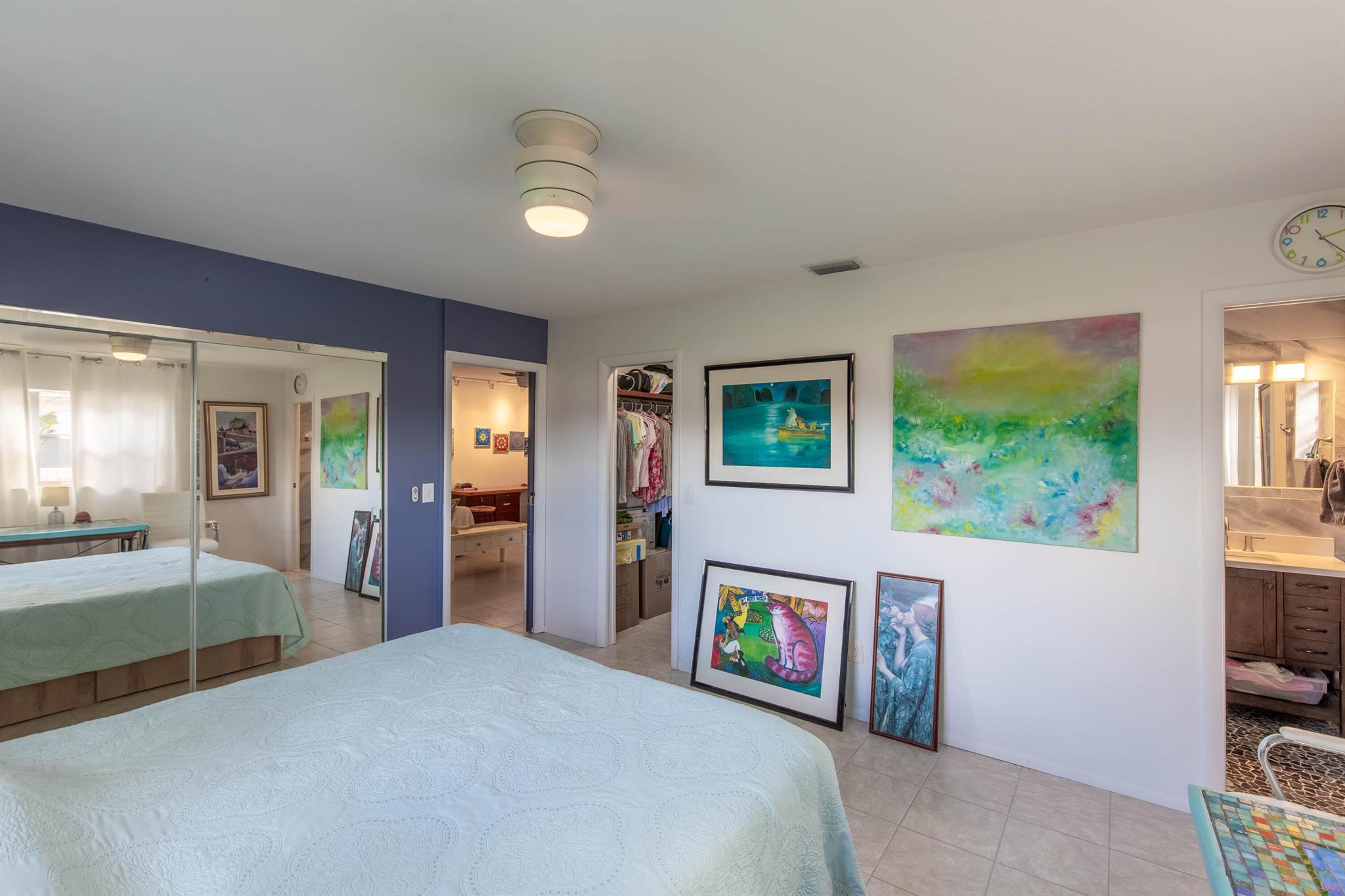 GOLDEN LAKES VILLAGE COND - Residential