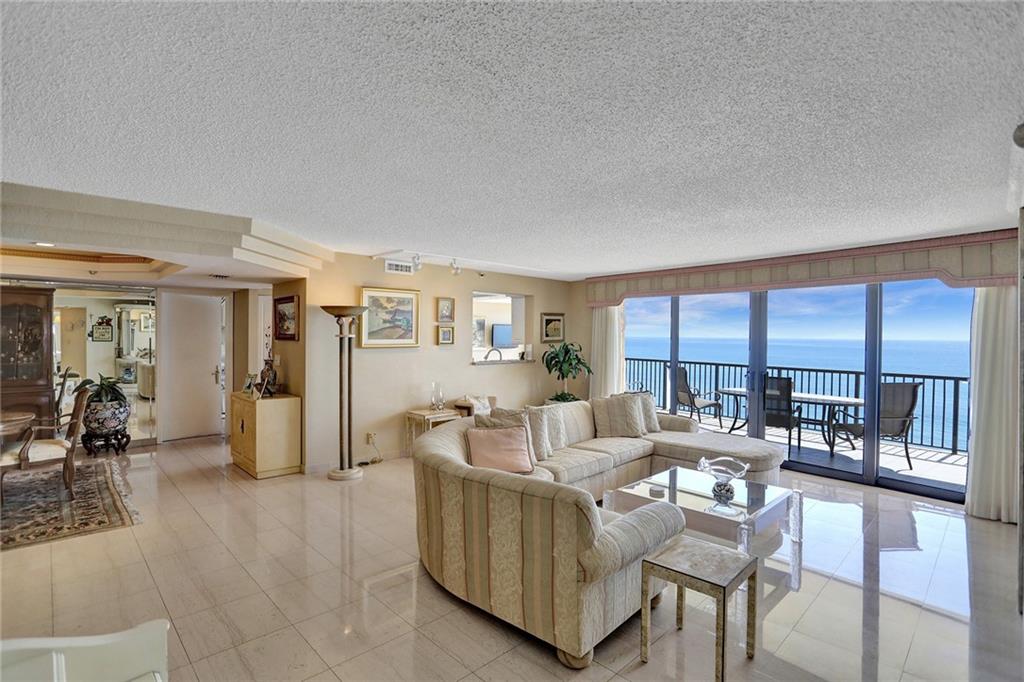 Overlook Condominium - Residential
