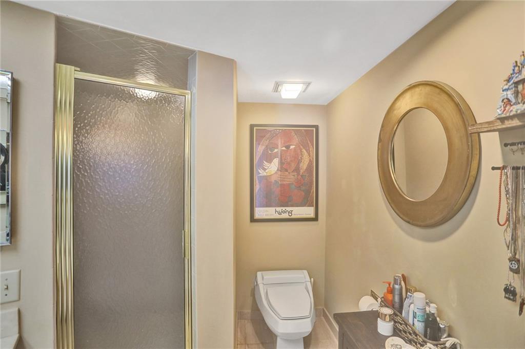 Overlook Condominium - Residential