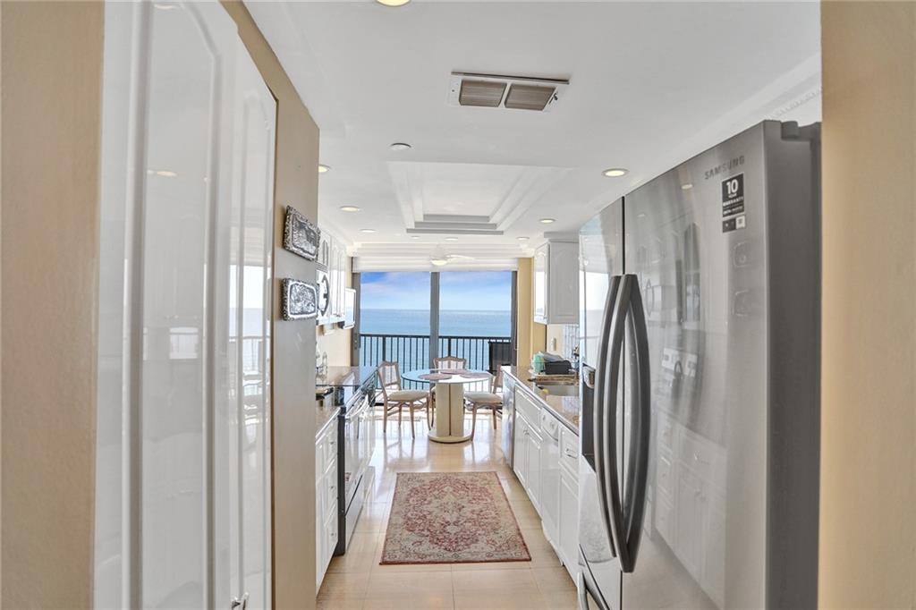 Overlook Condominium - Residential