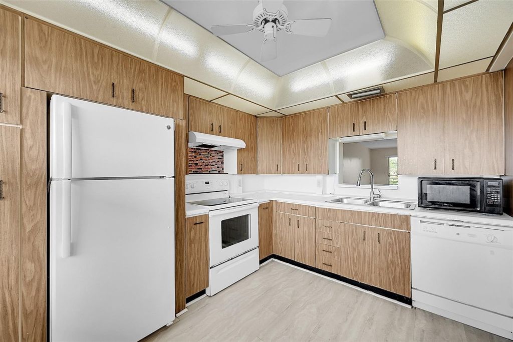 Photo of 2502 Antigua Terrace #J4, Coconut Creek, FL 33066 (MLS # F10548295)