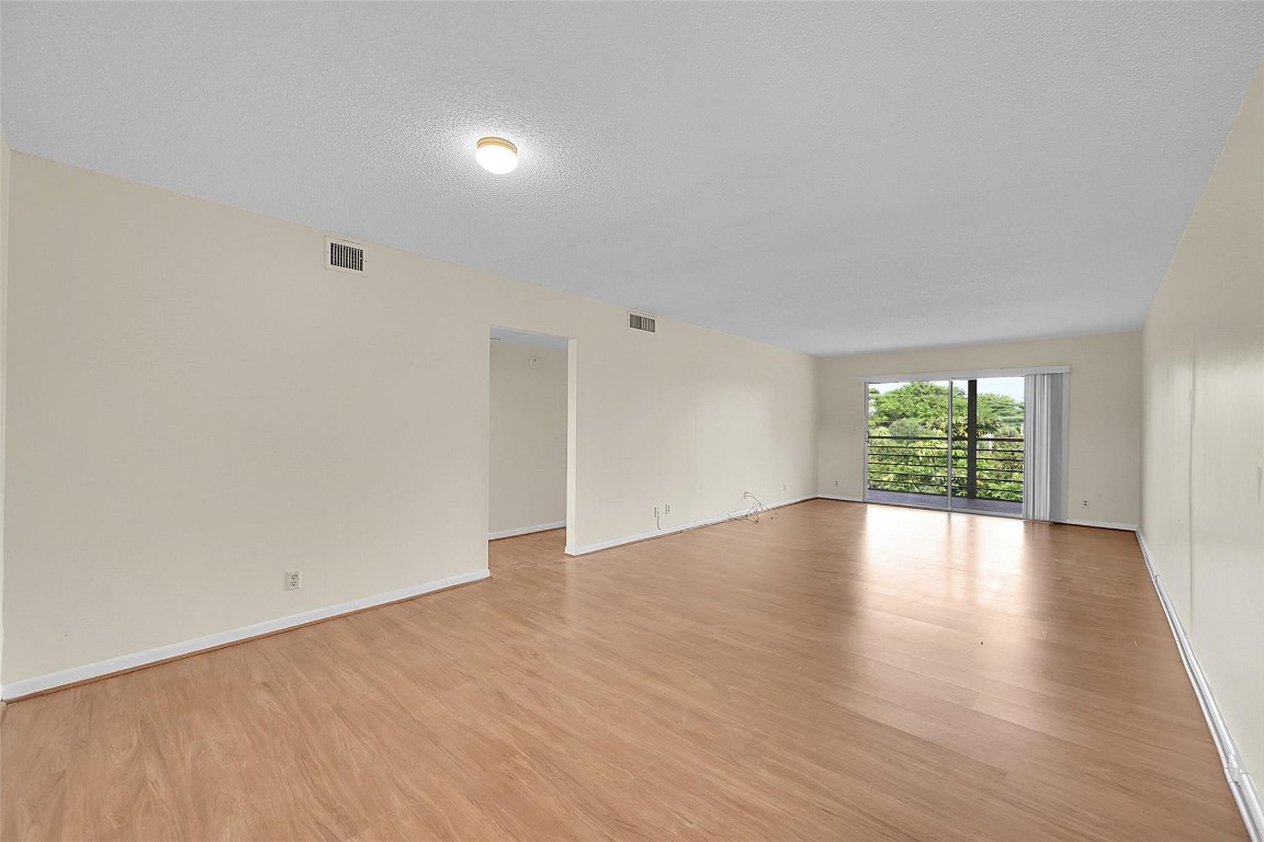 2502 Antigua Terrace J4