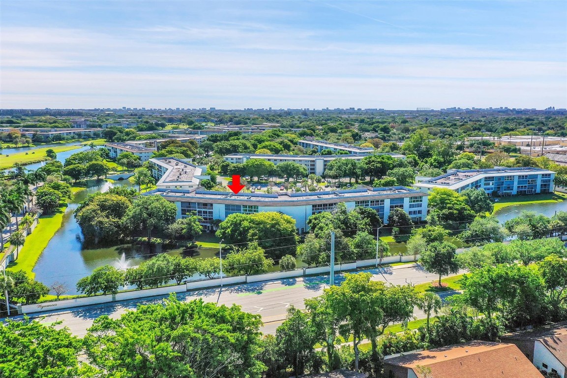 WYNMOOR VILLAGE - Residential