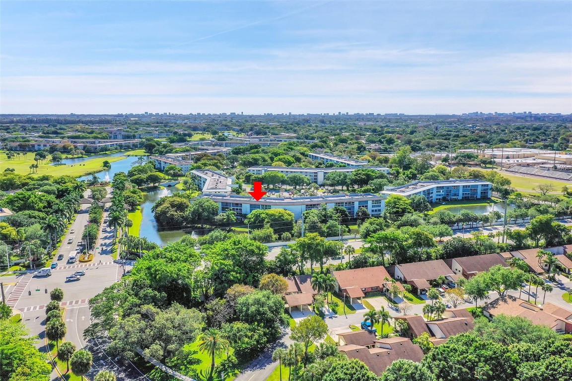 WYNMOOR VILLAGE - Residential