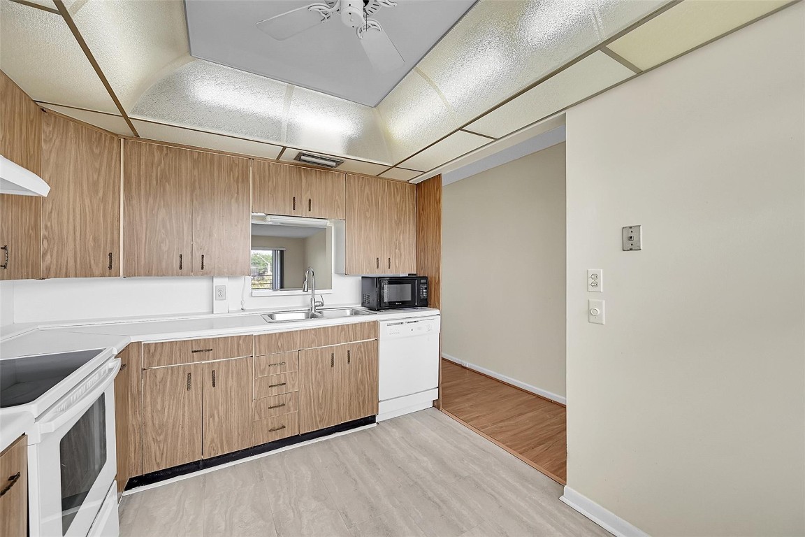 WYNMOOR VILLAGE - Residential