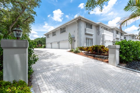 Tiny photo for 1800 Eagle Trace Boulevard, Coral Springs, FL 33071 (MLS # B26028153)