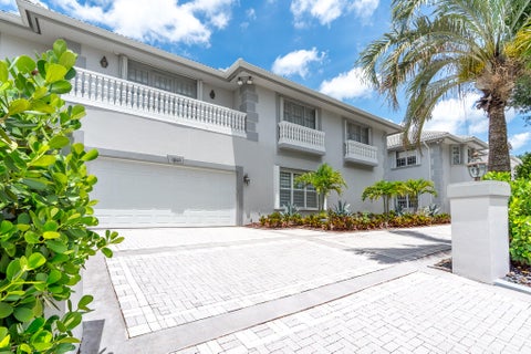 Tiny photo for 1800 Eagle Trace Boulevard, Coral Springs, FL 33071 (MLS # B26028153)
