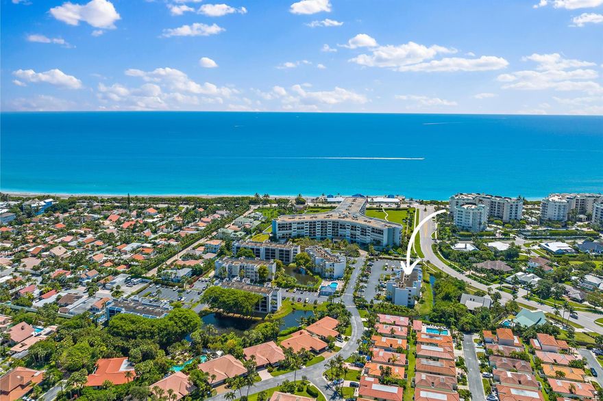 GIVE US YOUR DAYS TO ENJOY THIS SLICE OF PARADISE IN AWESOME LOCATION/CONDO! Rented Jan 1 to April 15. Rent this Baby steps to beach and  Listen to the Ocean waves & enjoy the ocean breezes from your private balcony facing SOUTHEAST MORNING SUN AND AWESOME MOONVIEWS.. over a small lagoon with lucious landscaping ......walk to Jupiter Beach, parks & Riverwalk along Intracoastal. For the gourmet cook, top-of-the-line appliances. Cozy, colorful, & thoughtfully designed to have features work double duty. Closest building to the Ocean in Jup Ocean & Racquet Club. Freshly painted throughout and the Artwork in this one is SO SPECIAL...Enjoy this Serenity for 1 month or up to 1 year...Bring the dates you can enjoy this one! Rented Jan and Feb...Available Nov 15 to dec 20 and March/April