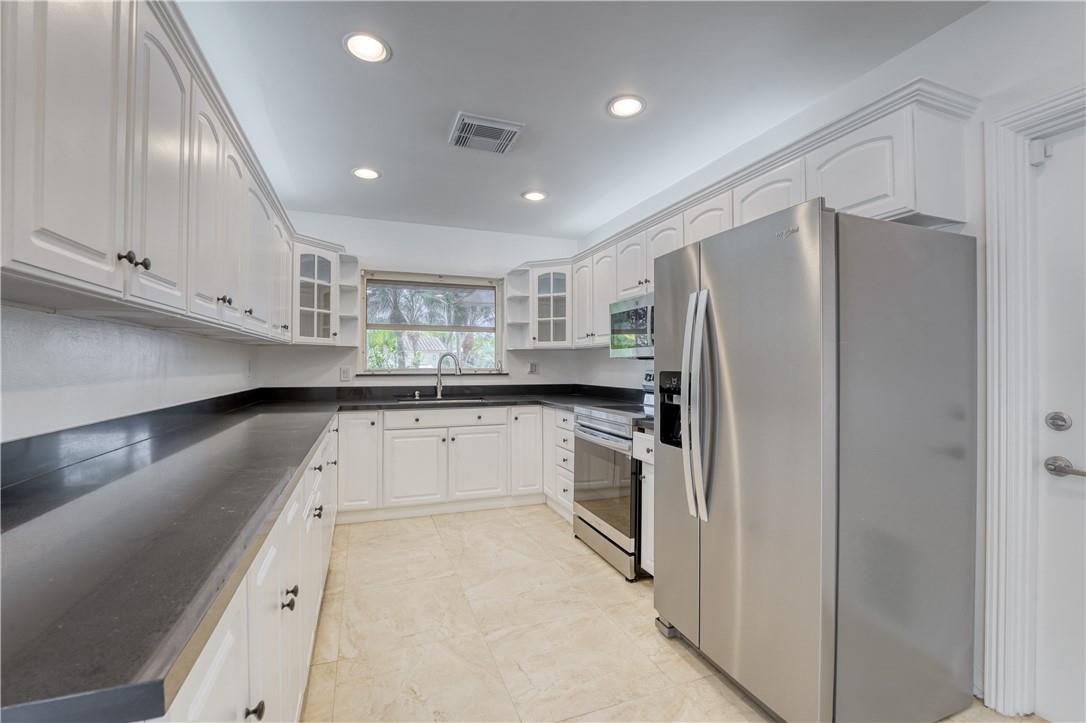 Harbour Heights Add 35-21 - Residential Lease