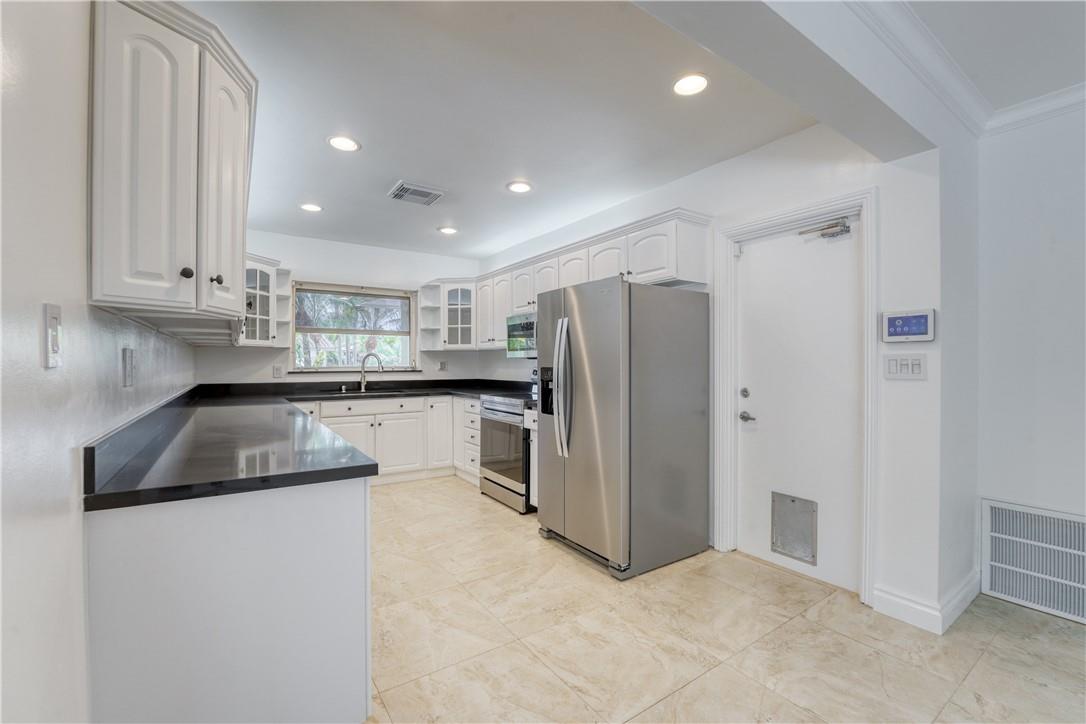 Harbour Heights Add 35-21 - Residential Lease