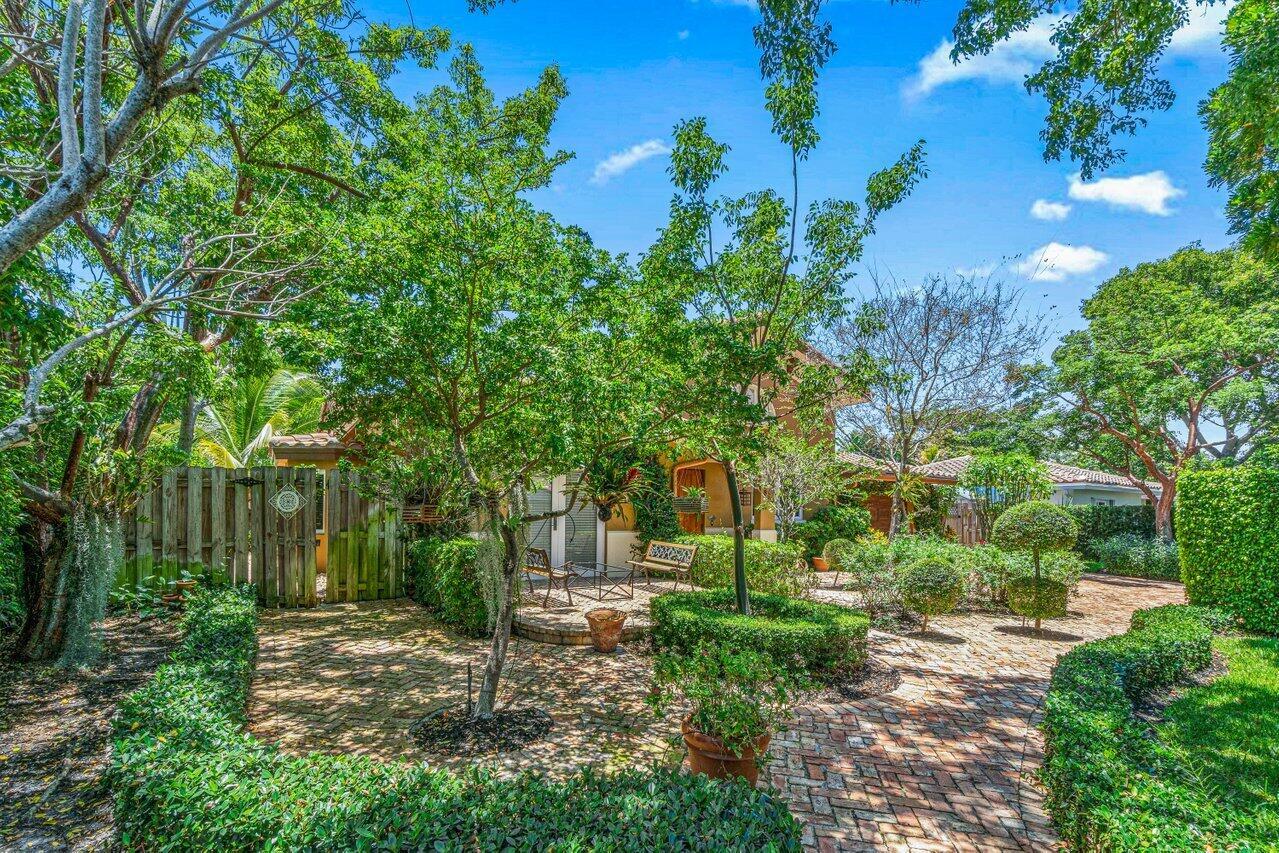 TUNISON PALMS SEC 2 - Residential Lease