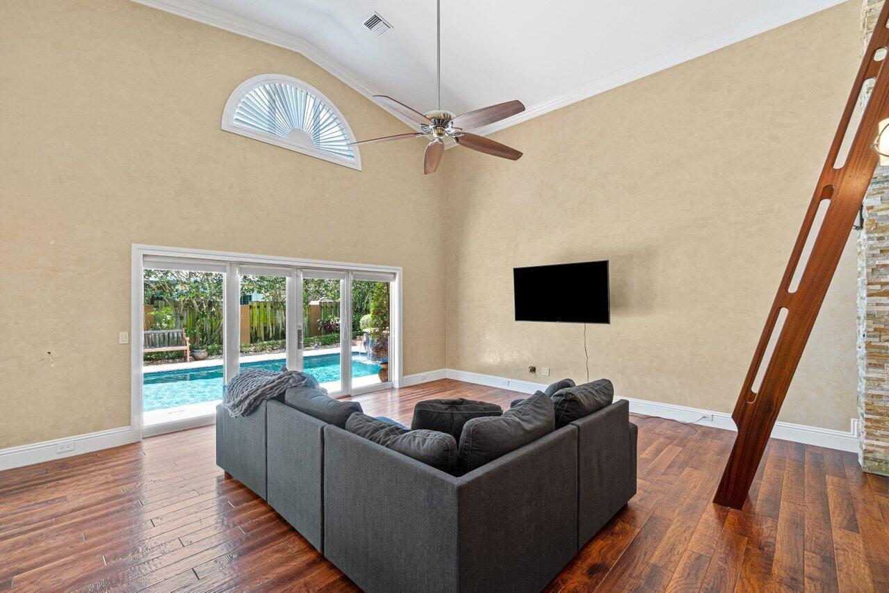 TUNISON PALMS SEC 2 - Residential Lease