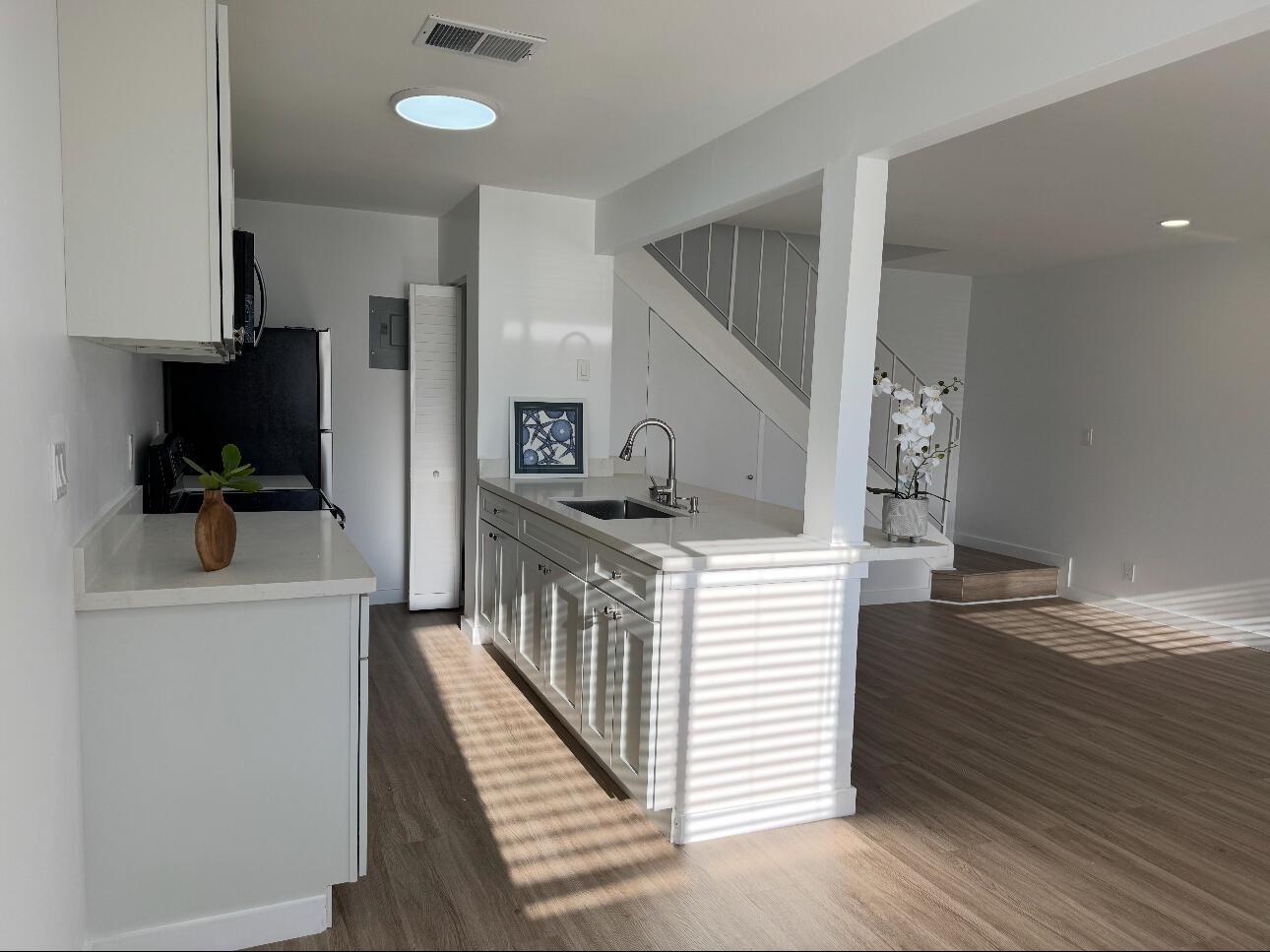 Charming 2 Bedroom 1 Bath Townhome with garage parking, and storage closet!! Enjoy a sparkling community pool, east access to I-95, and fast approval process. Call today to schedule, flexible tour times available!