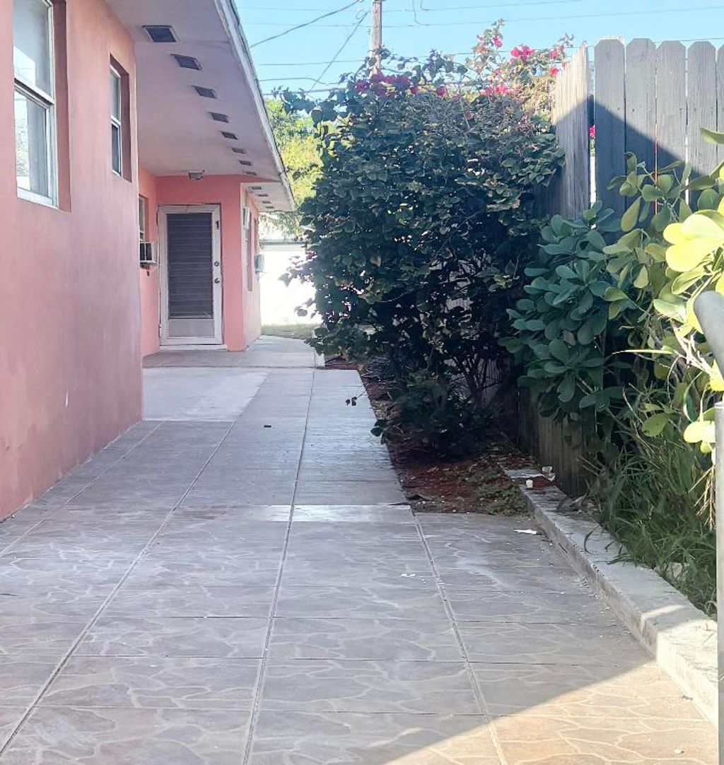 Photo of 531 S C Street #1, Lake Worth Beach, FL 33460 (MLS # R11158175)