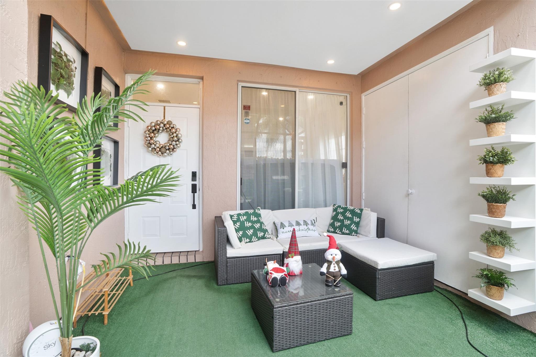 11760 Royal Palm Blvd