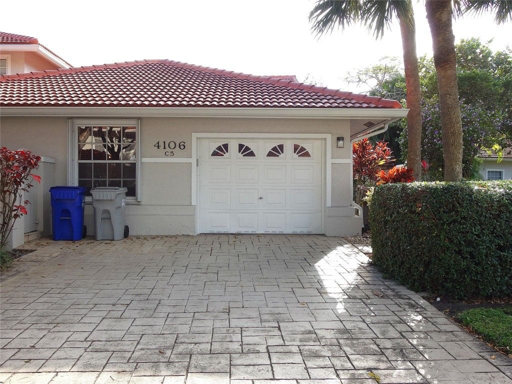 Photo of 4106 Carriage Drive #5C, Pompano Beach, FL 33069 (MLS # F10549044)