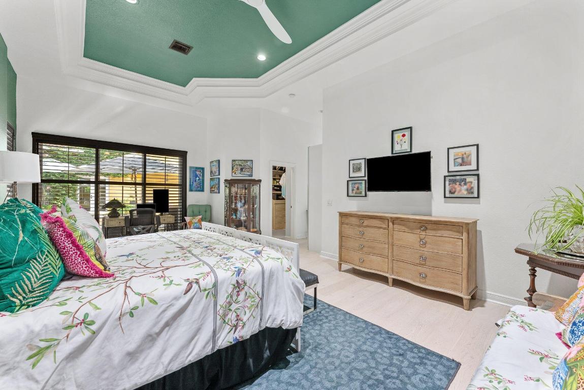 HERON BAY FIVE - Residential