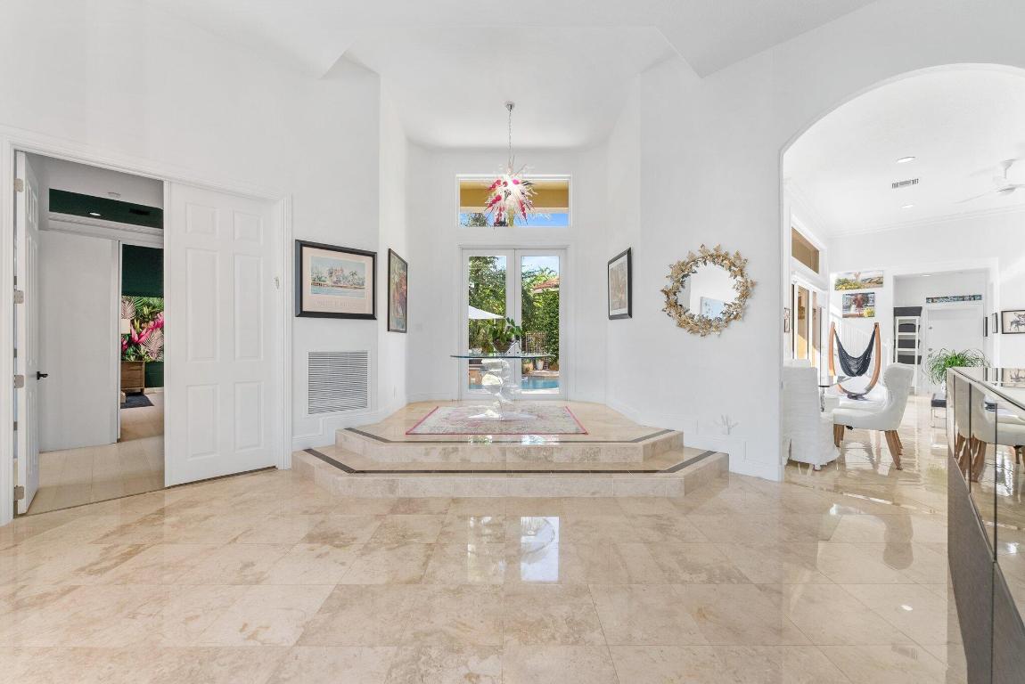 HERON BAY FIVE - Residential