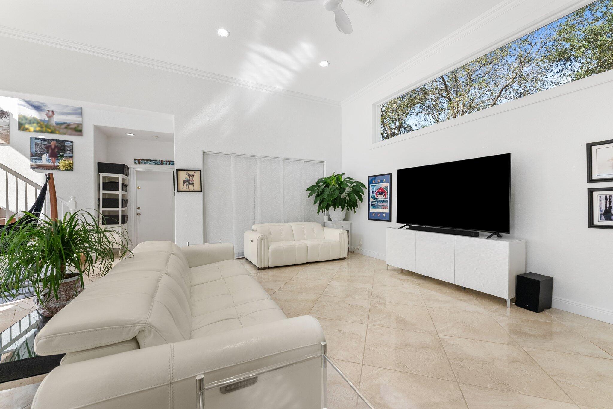 HERON BAY FIVE - Residential