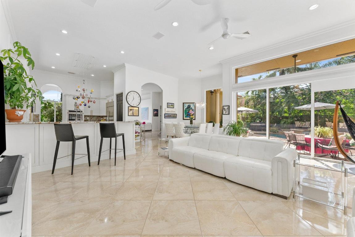 HERON BAY FIVE - Residential