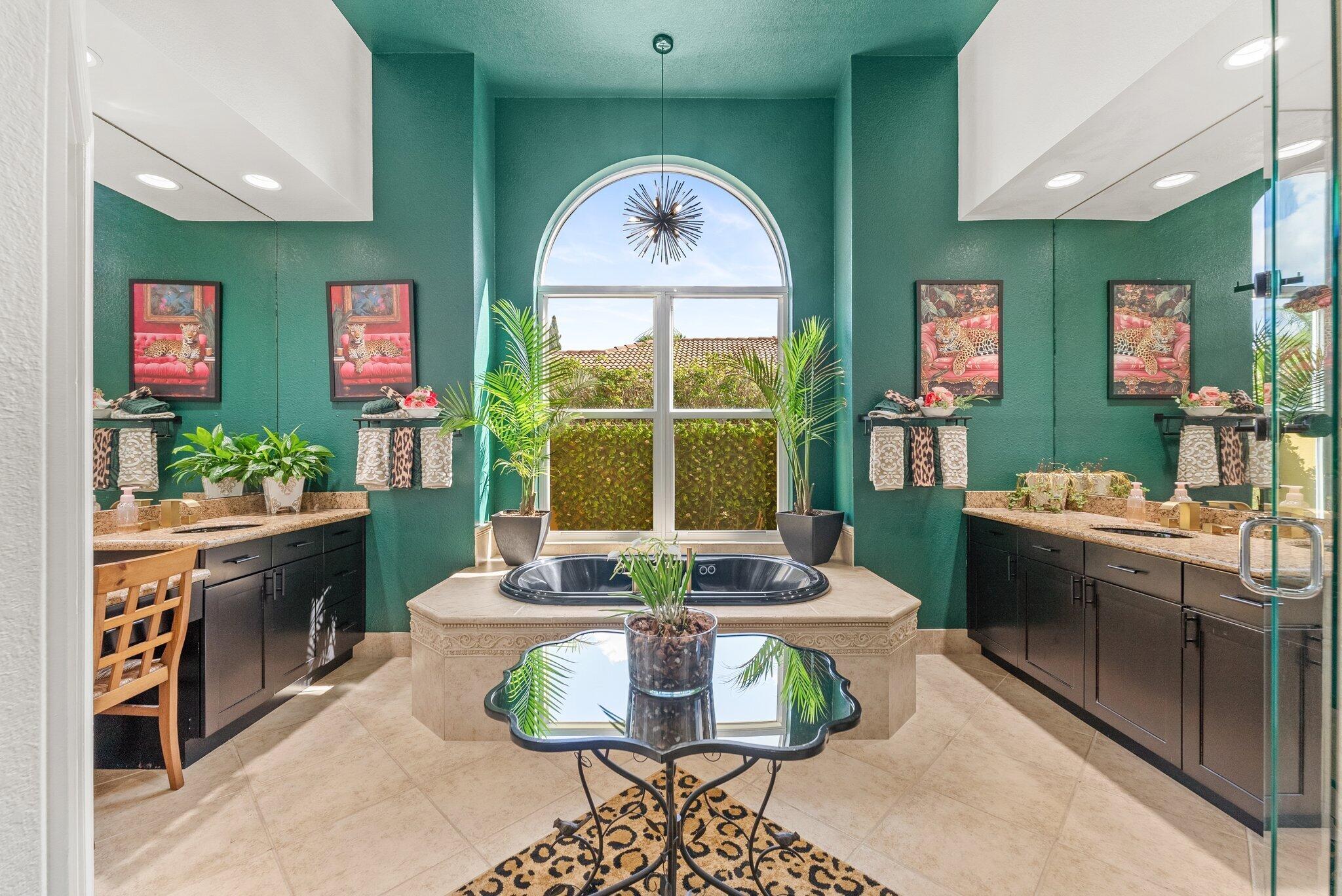 HERON BAY FIVE - Residential