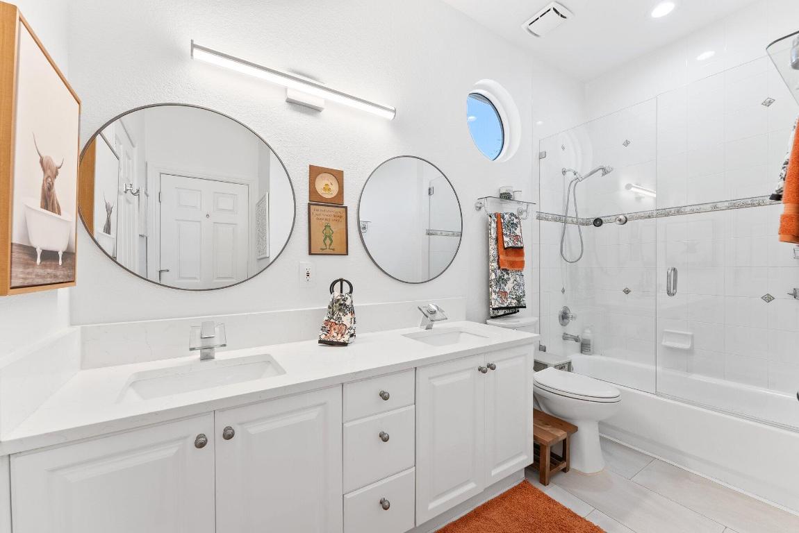 HERON BAY FIVE - Residential