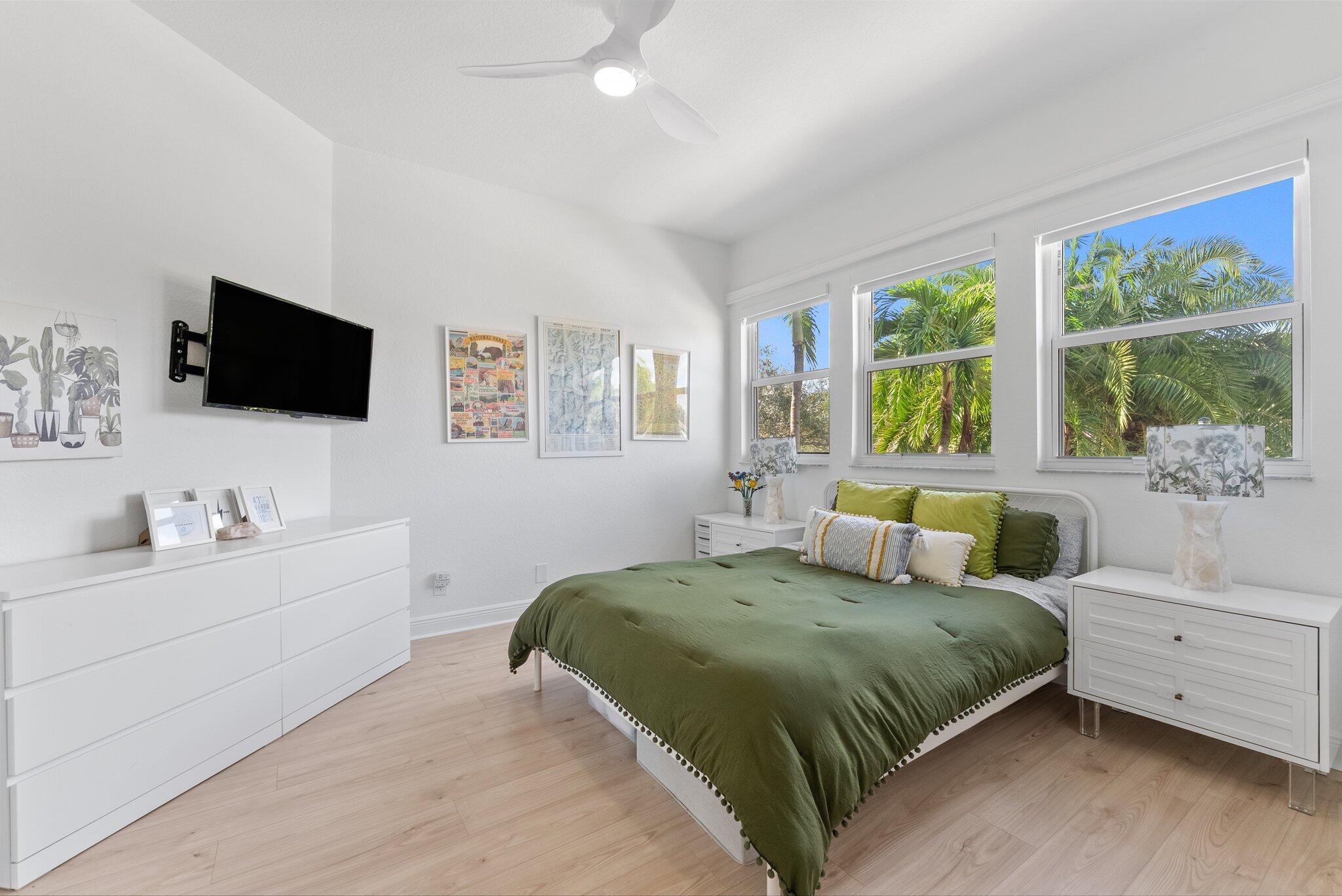 HERON BAY FIVE - Residential