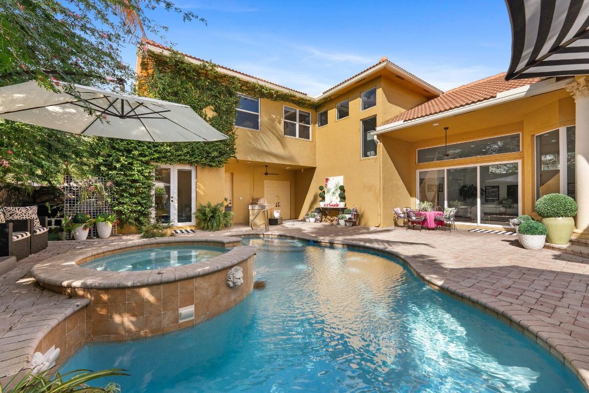 HERON BAY FIVE - Residential