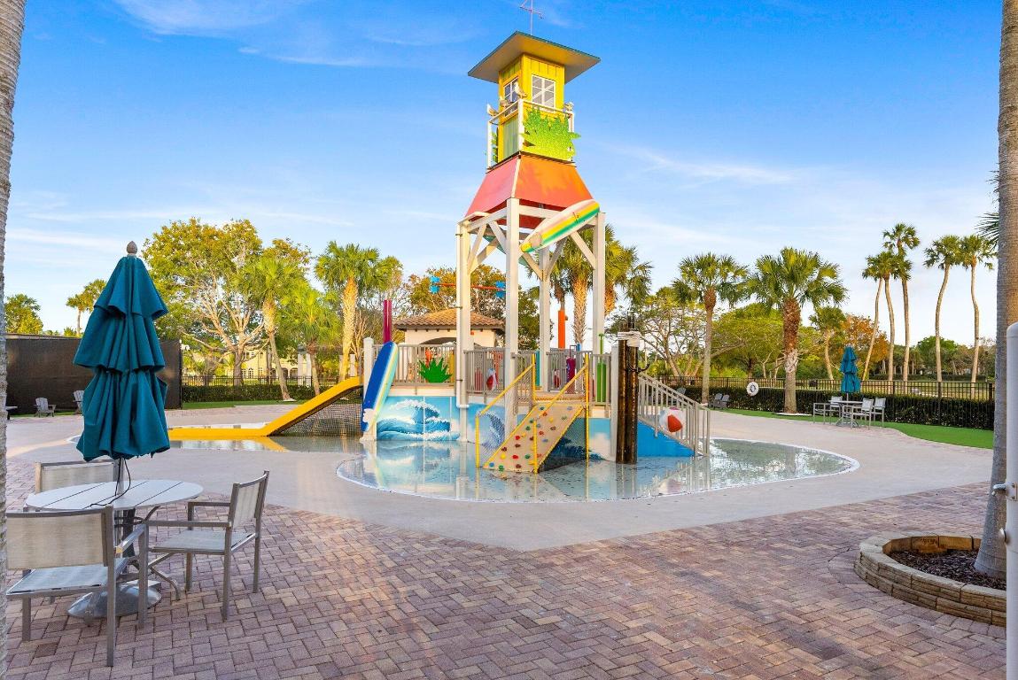 HERON BAY FIVE - Residential