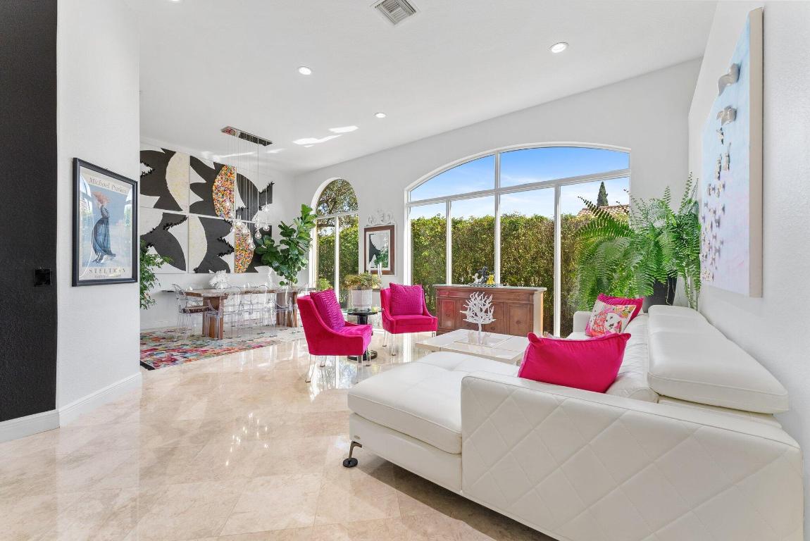 HERON BAY FIVE - Residential