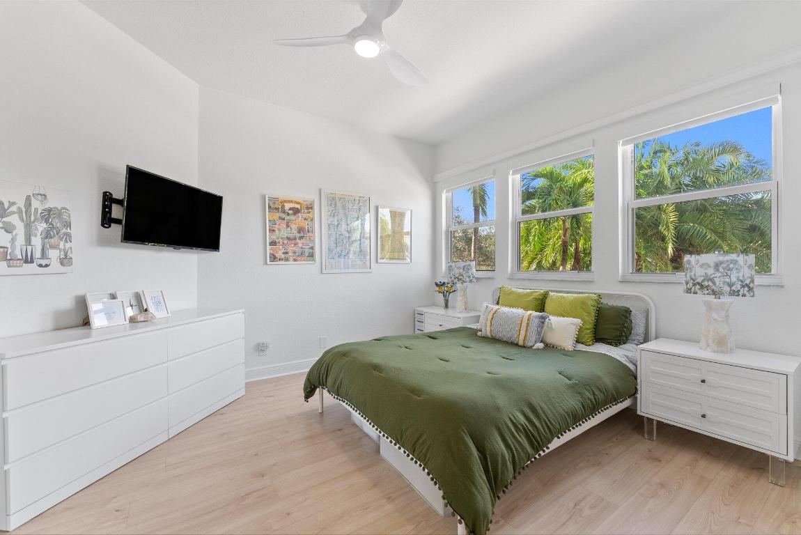 HERON BAY FIVE - Residential