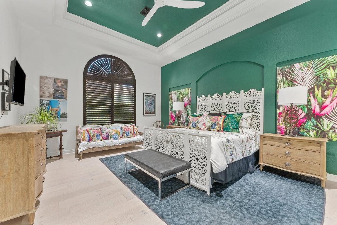 HERON BAY FIVE - Residential