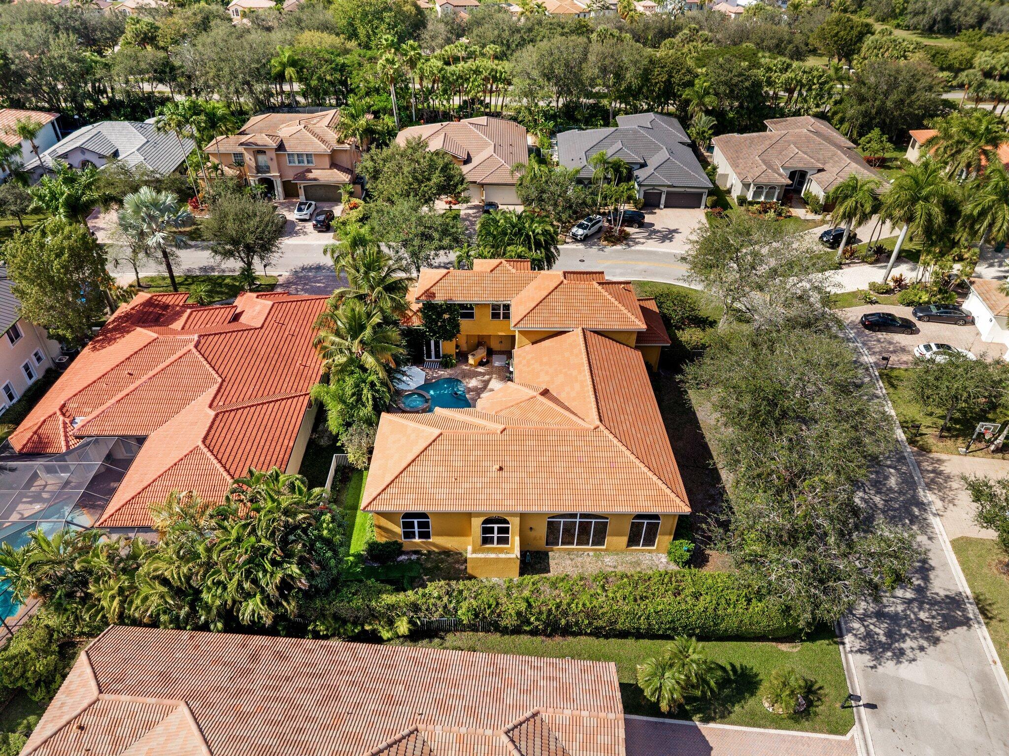 HERON BAY FIVE - Residential