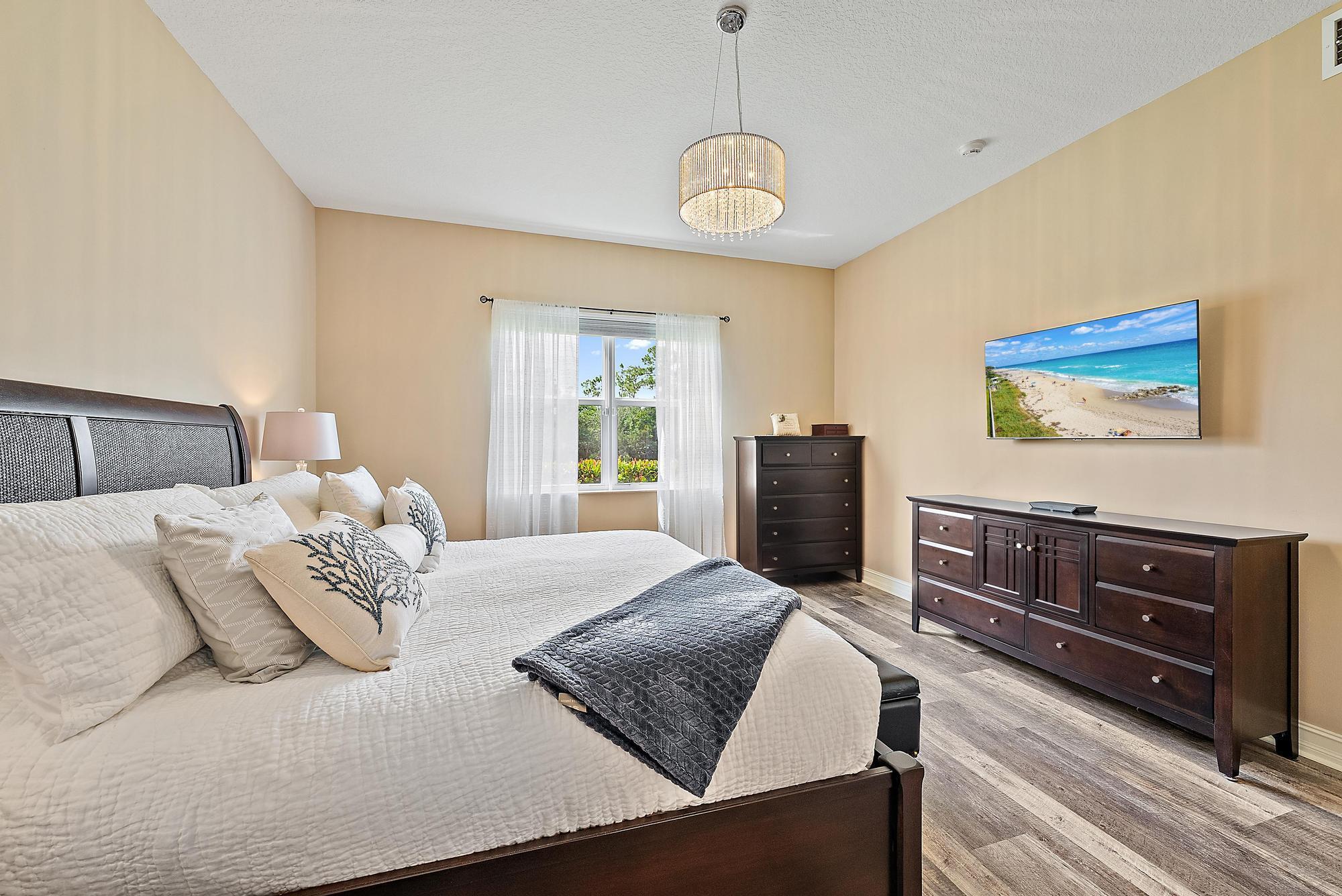 ORCHID RESERVE CONDO - Residential Lease
