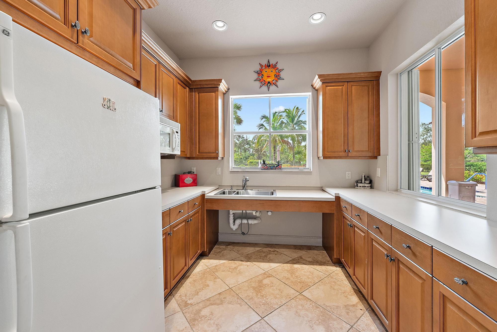 ORCHID RESERVE CONDO - Residential Lease
