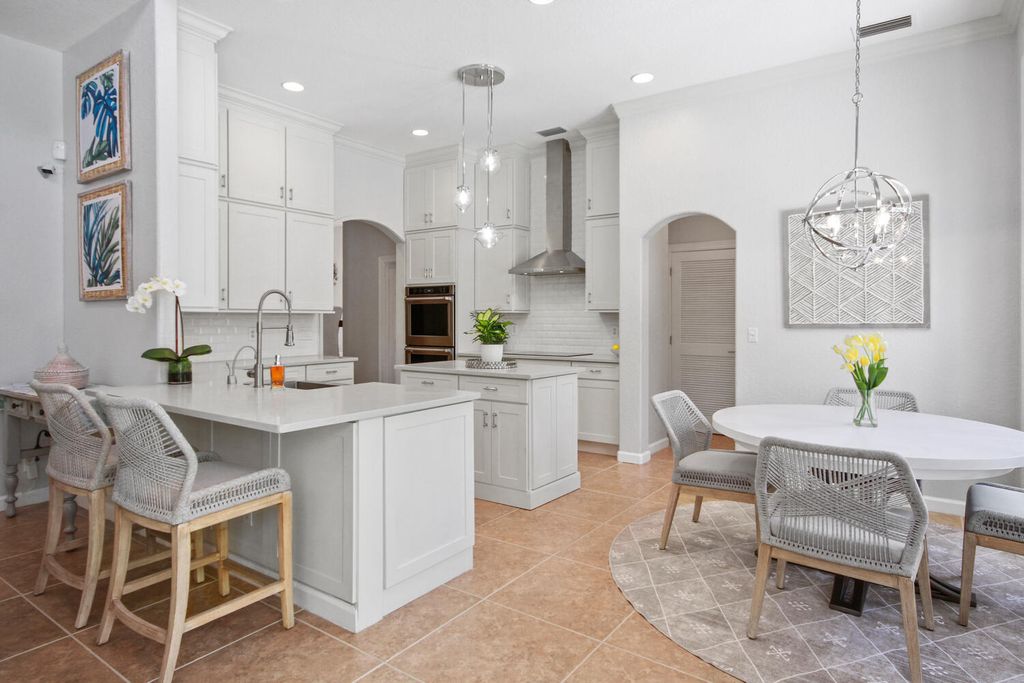 Photo of 8092 Bautista Way, Palm Beach Gardens, FL 33418 (MLS # R10800940)