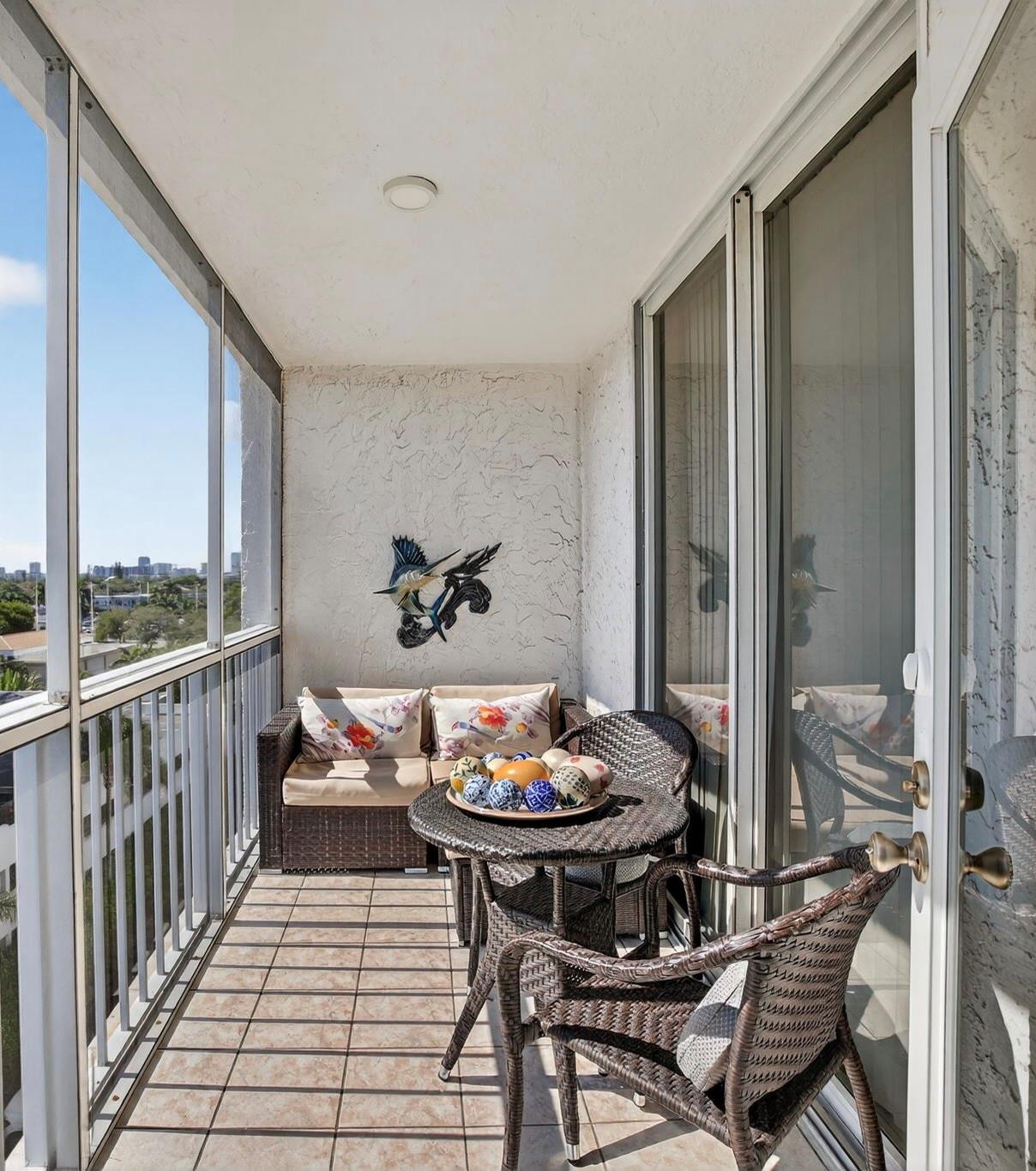 EAST POINT TOWERS - Residential